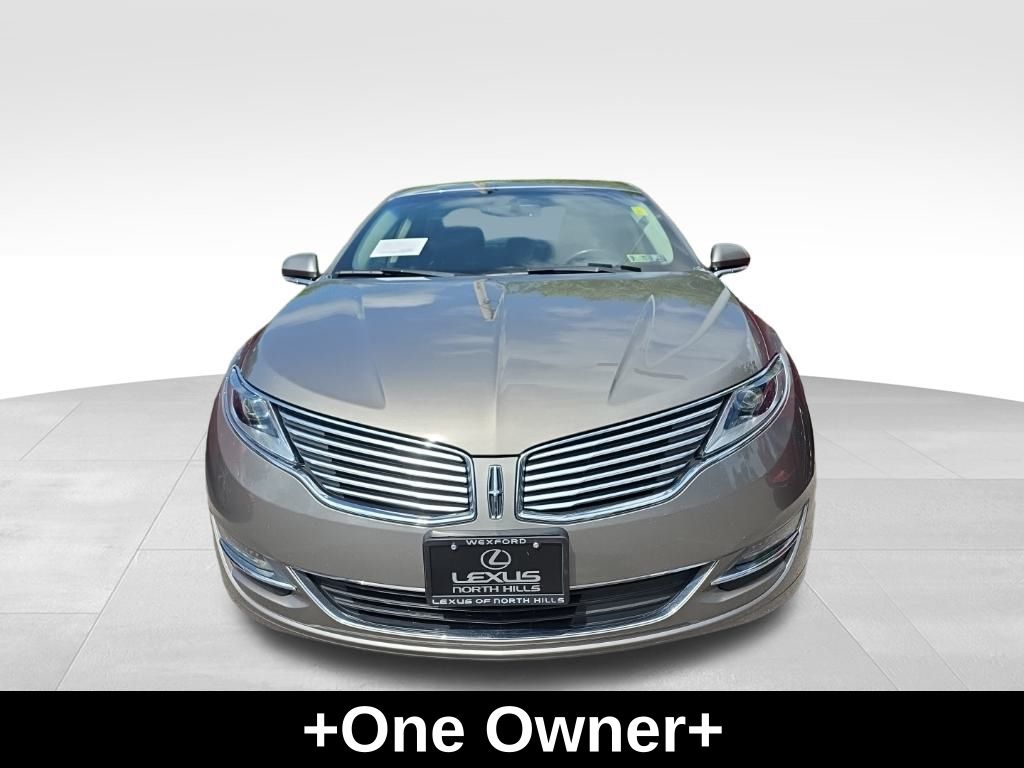 2015 Lincoln MKZ Hybrid photo 3