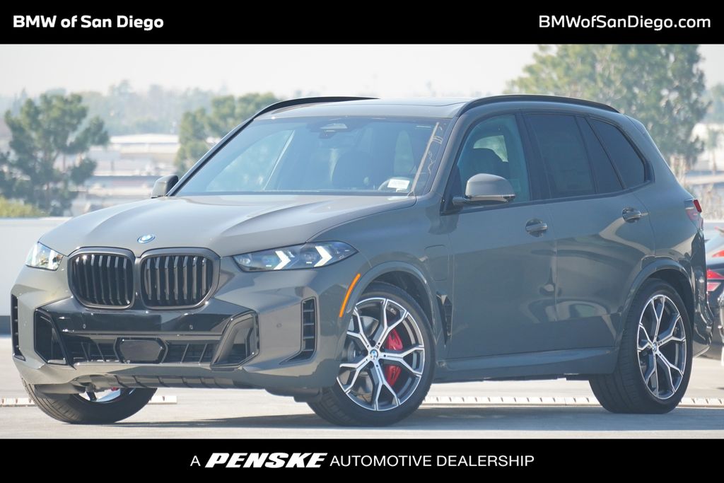 2026 BMW X5 50e's photo