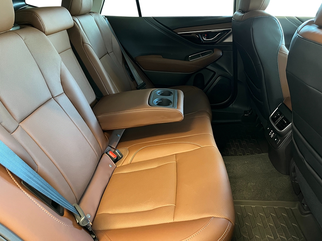 2025 Subaru Outback Touring XT photo 15