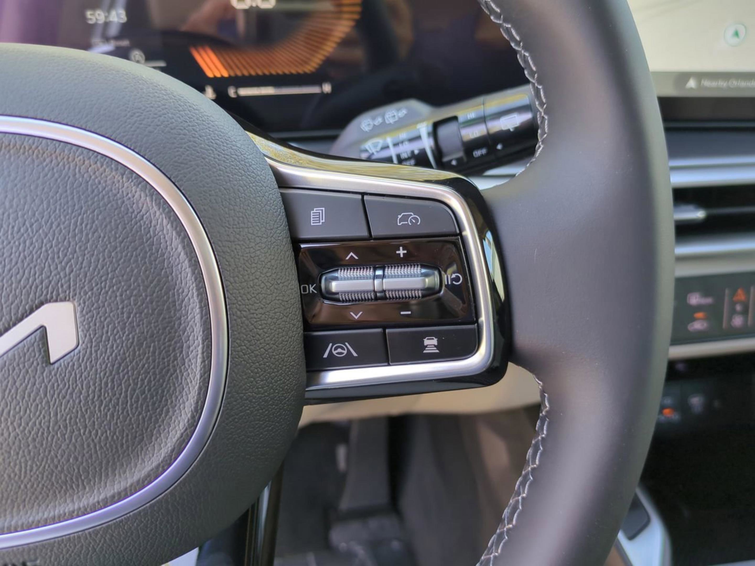 2025 Kia Sorento S photo 28