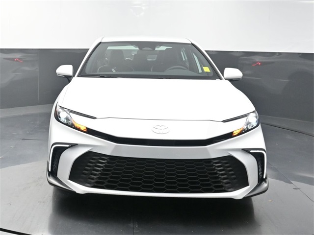 2026 Toyota Camry SE photo 2