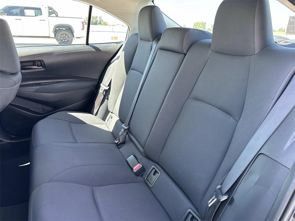 2023 Toyota Corolla LE photo 14