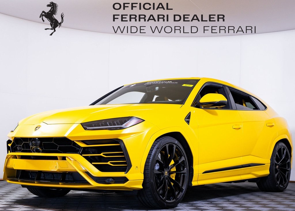 2022 Lamborghini Urus Graphic Capsule's photo