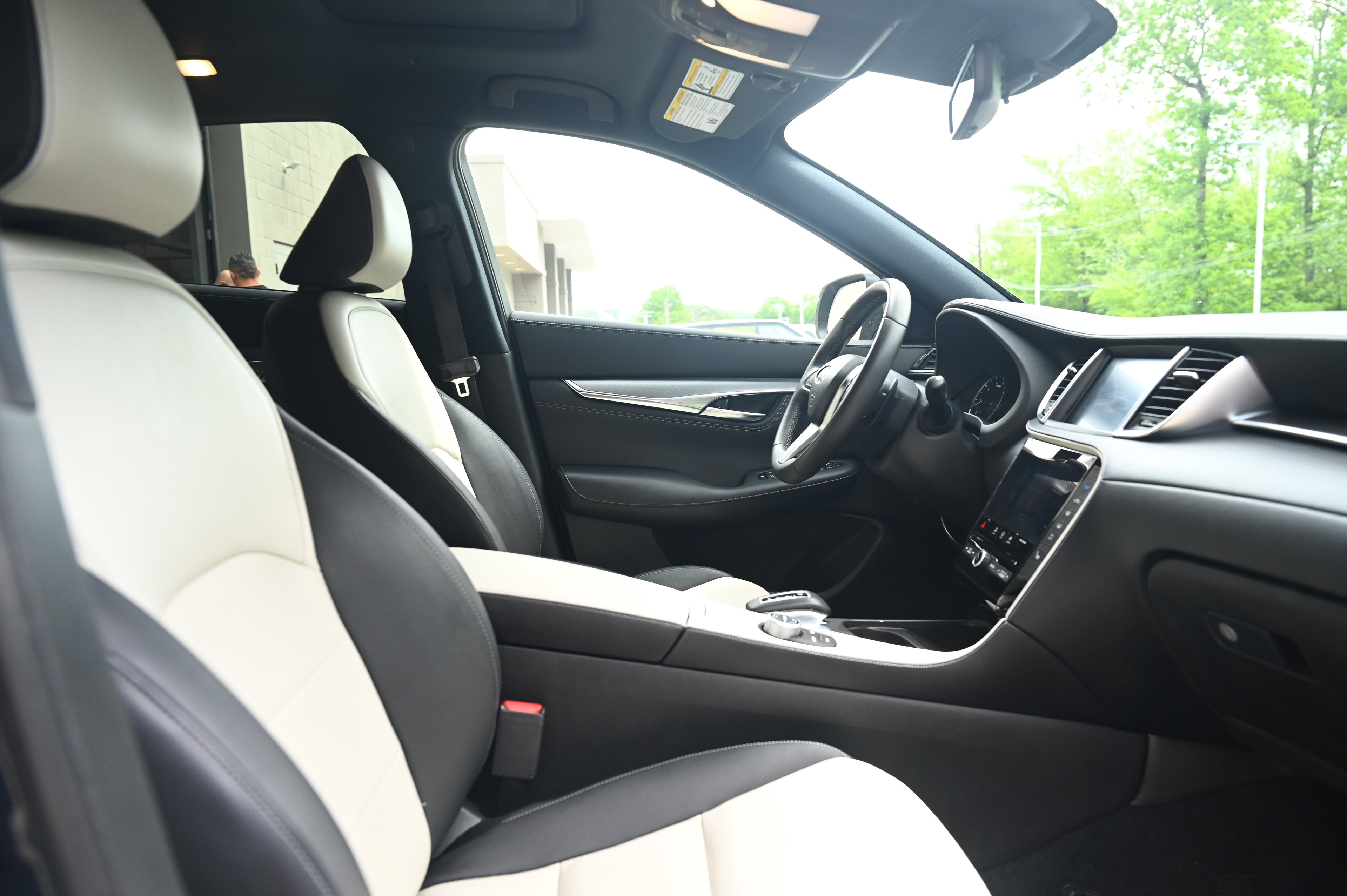 2024 Infiniti QX55 Luxe photo 32
