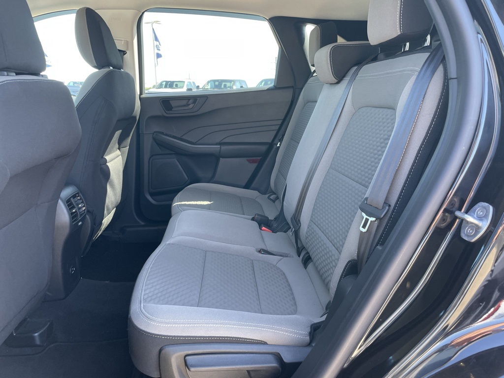 2022 Ford Escape SE photo 8