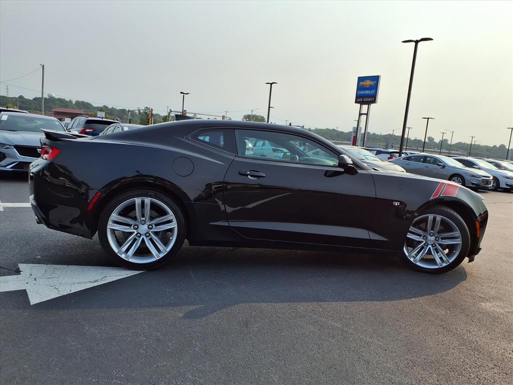 2016 Chevrolet Camaro SS photo 31