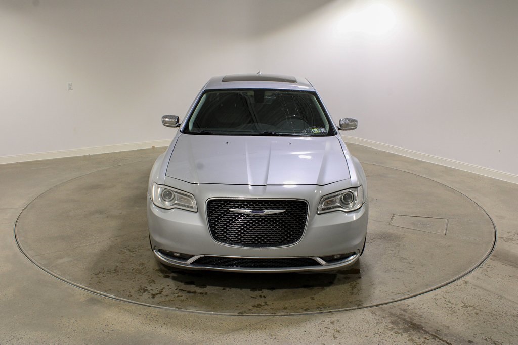 2020 Chrysler 300 Limited photo 8