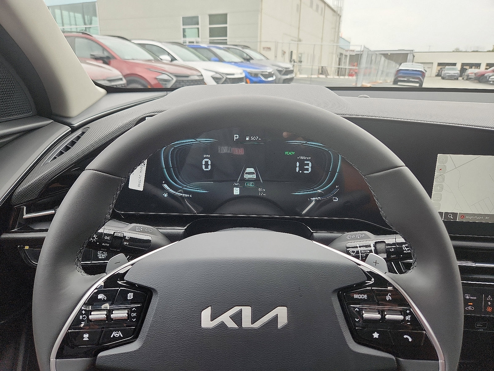 2025 Kia Niro EX Touring photo 9
