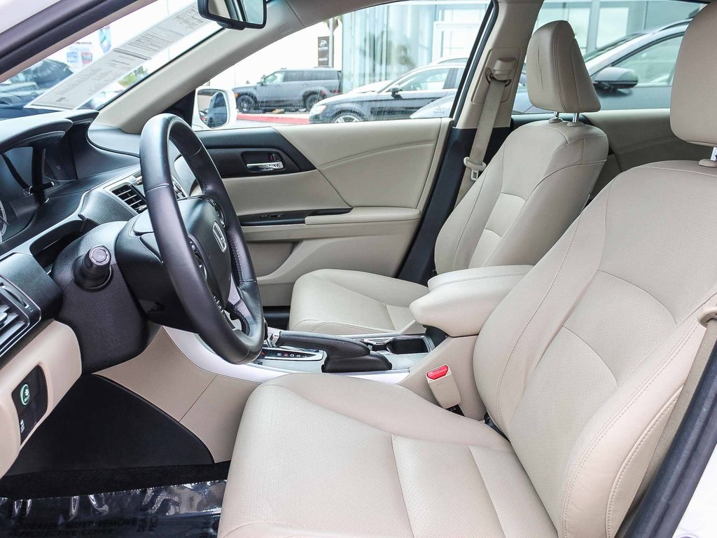2015 Honda Accord EX-L photo 13