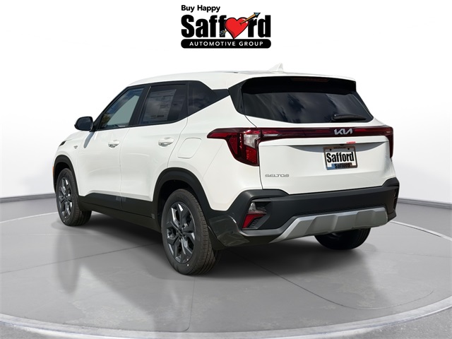 2026 Kia Seltos LX photo 2