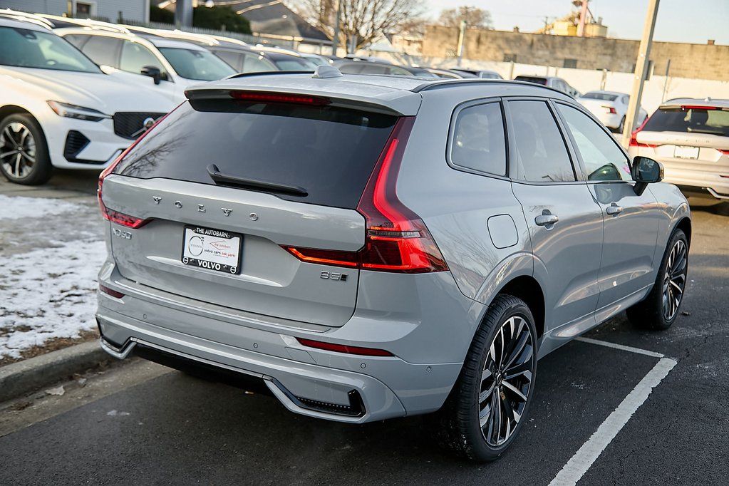 2026 VOLVO XC60 - Image 10