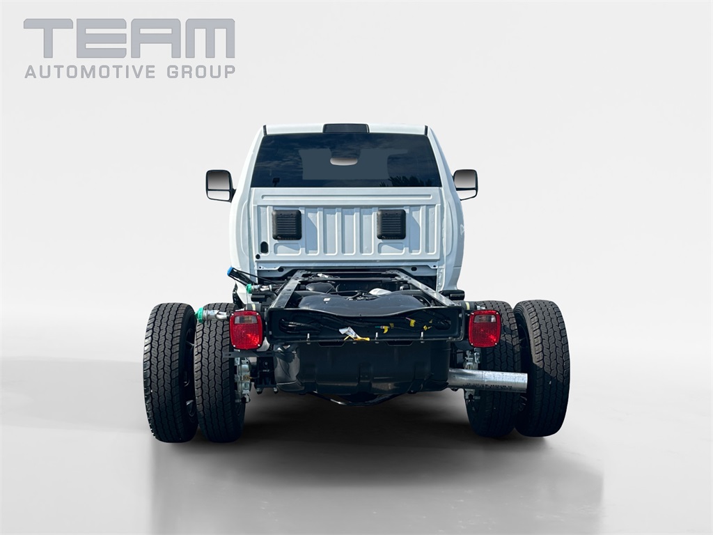 2025 Ram 4500 Tradesman photo 4