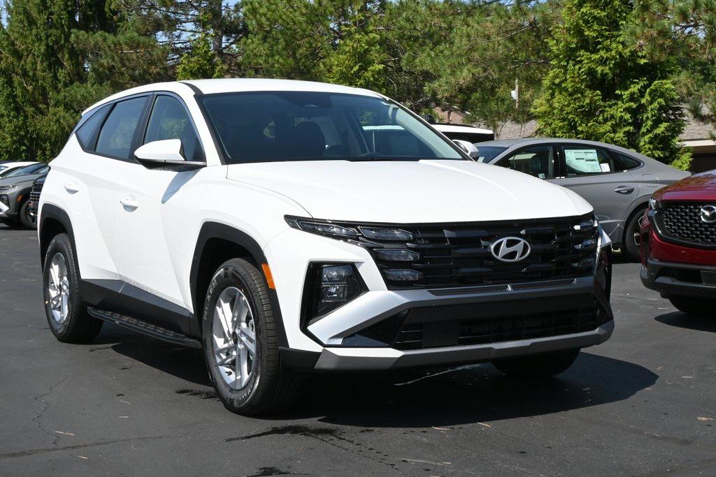 2025 Hyundai Tucson SE's photo