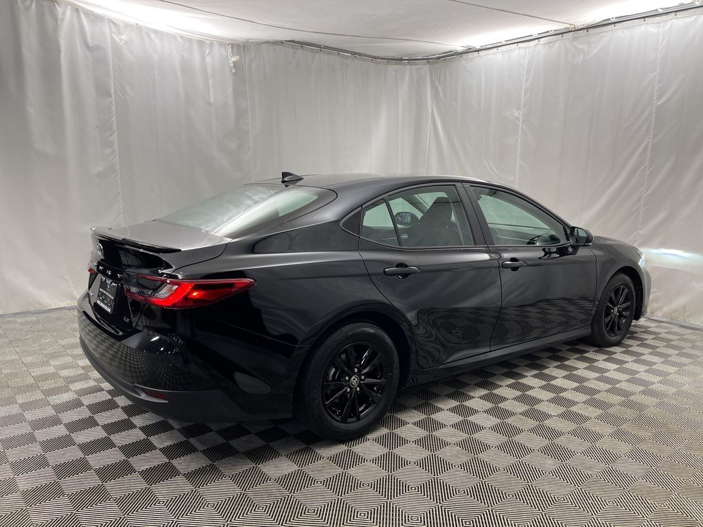 2025 Toyota Camry LE photo 2