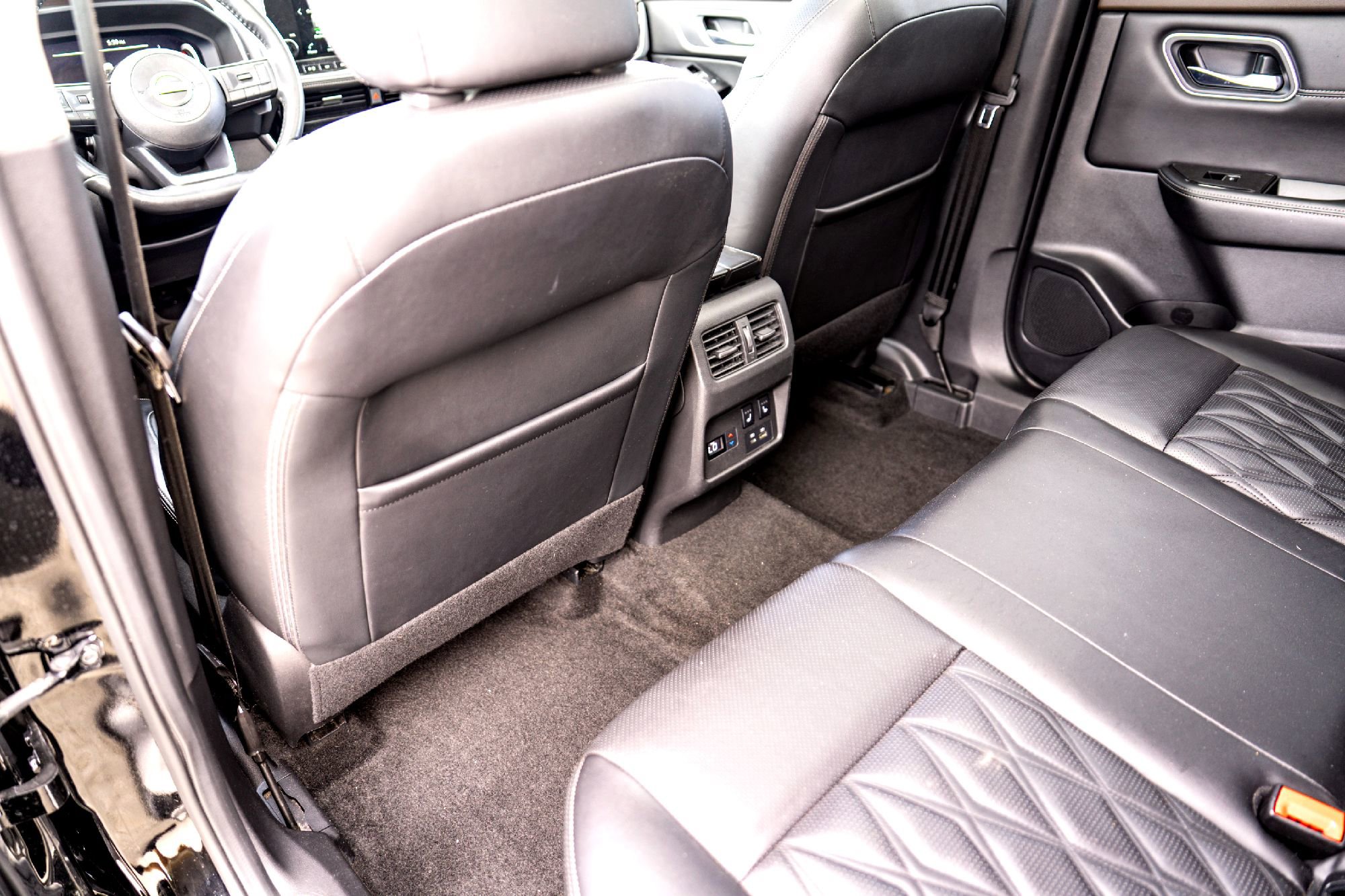 2022 Nissan Rogue Platinum photo 17