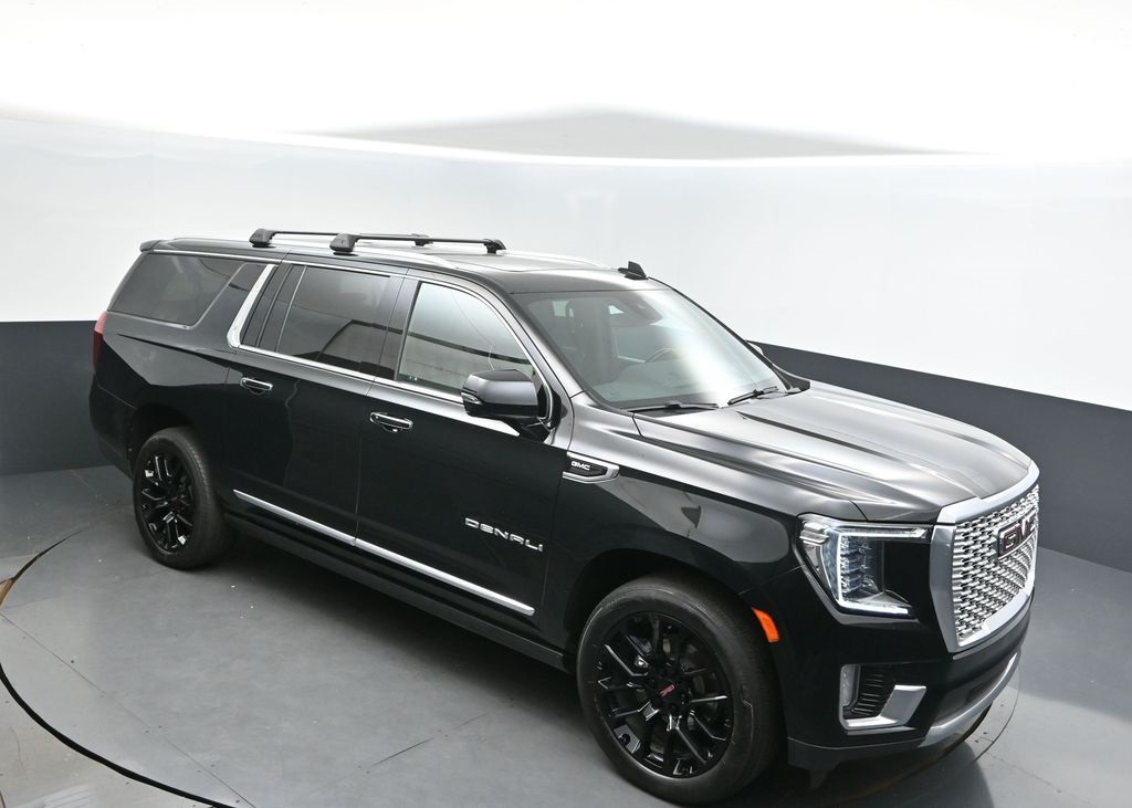 2023 GMC Yukon XL Denali's photo