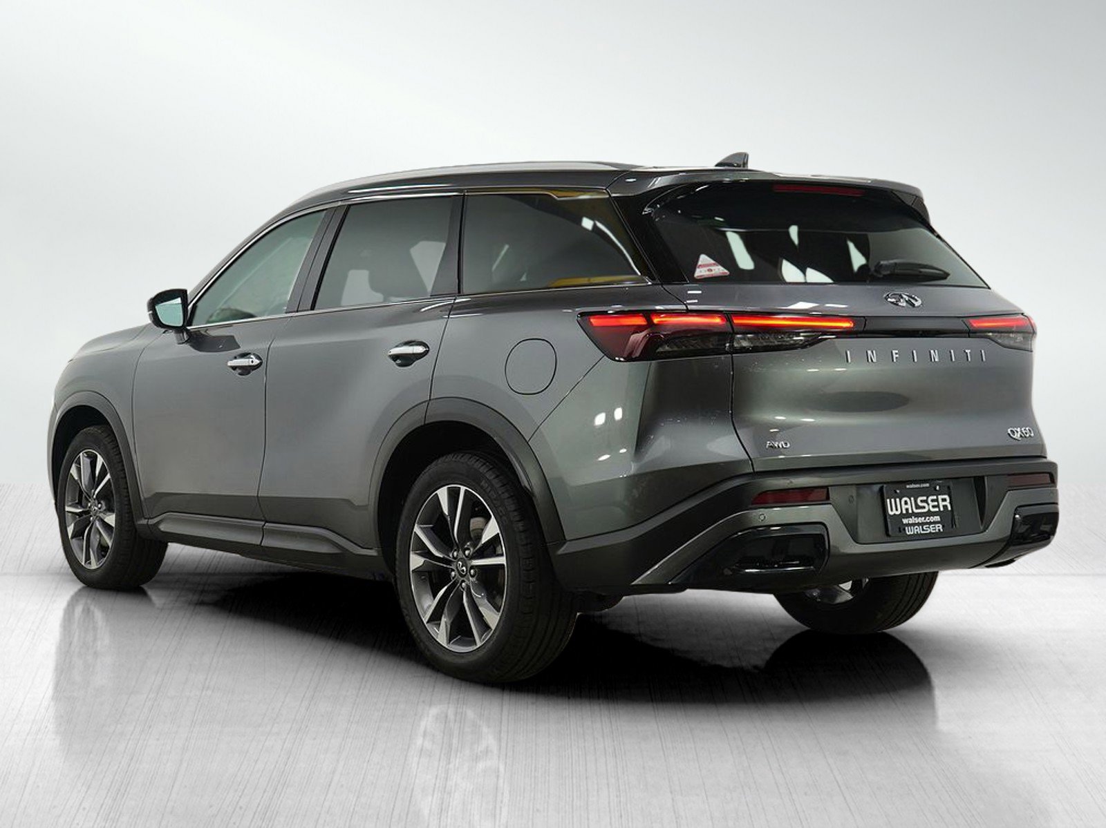 2024 Infiniti QX60 Luxe photo 3