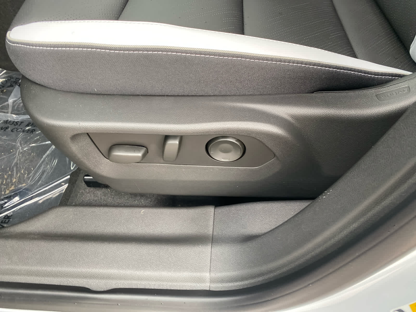 2025 Buick Envision Sport Touring photo 15