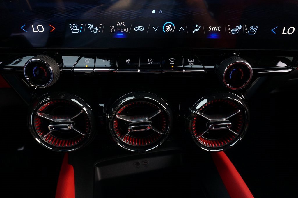 2025 Chevrolet Blazer EV RS photo 13