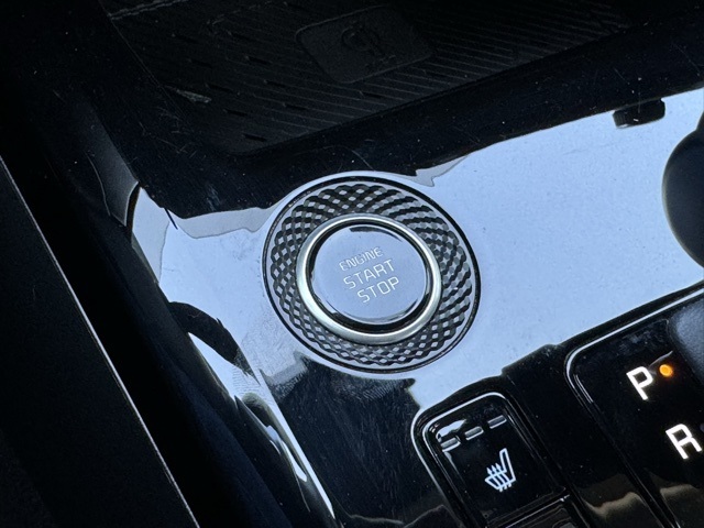 2023 Kia Niro SX Touring photo 19