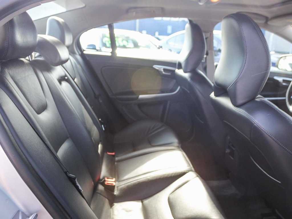 2015 Volvo S60 T5 Premier photo 16