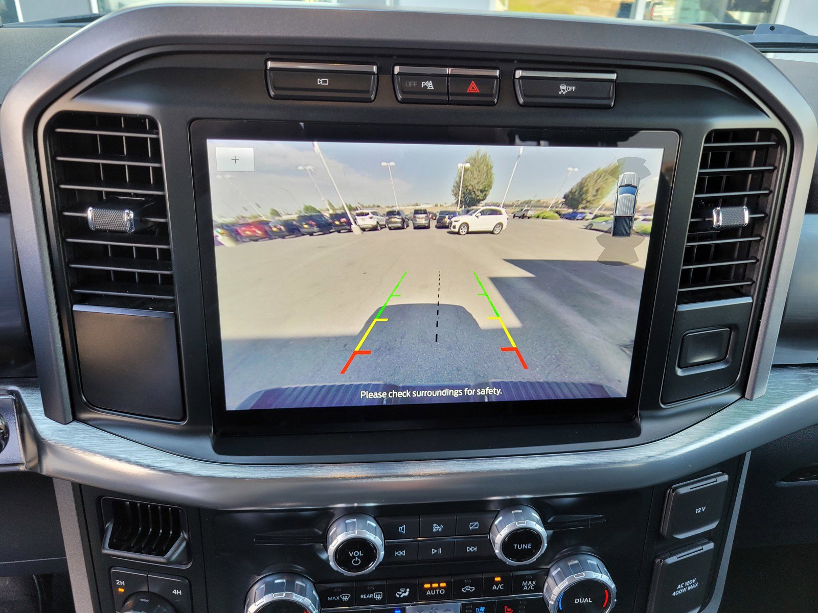 2023 Ford F-150 Lariat photo 17