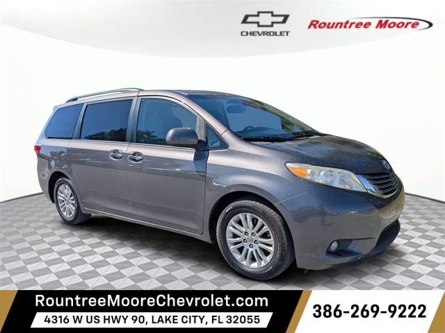 2016 Toyota Sienna XLE