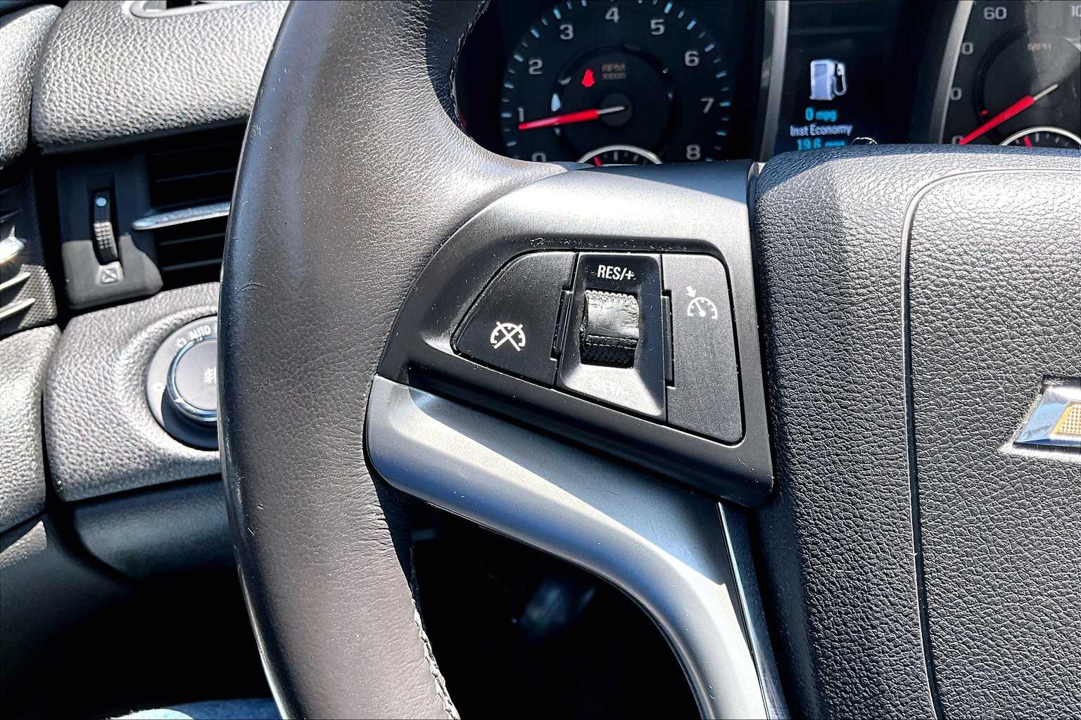 2015 Chevrolet Malibu 2LT photo 22