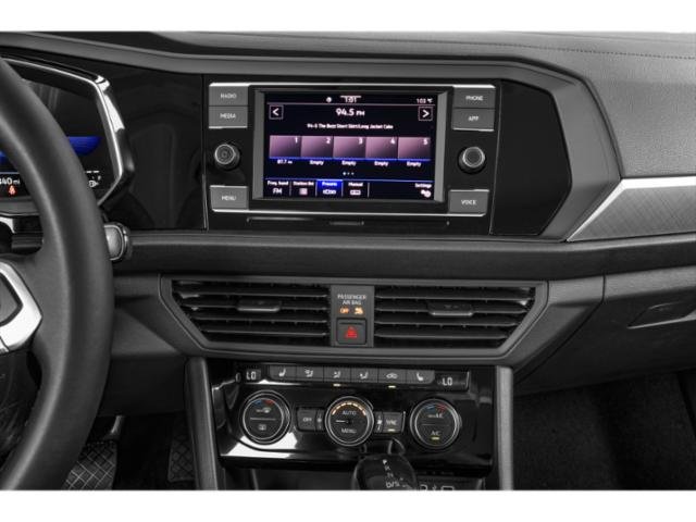 2024 Volkswagen Jetta SE photo 8