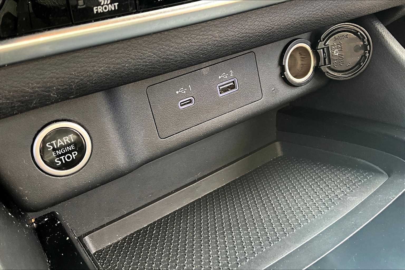 2023 Nissan Rogue SV photo 30
