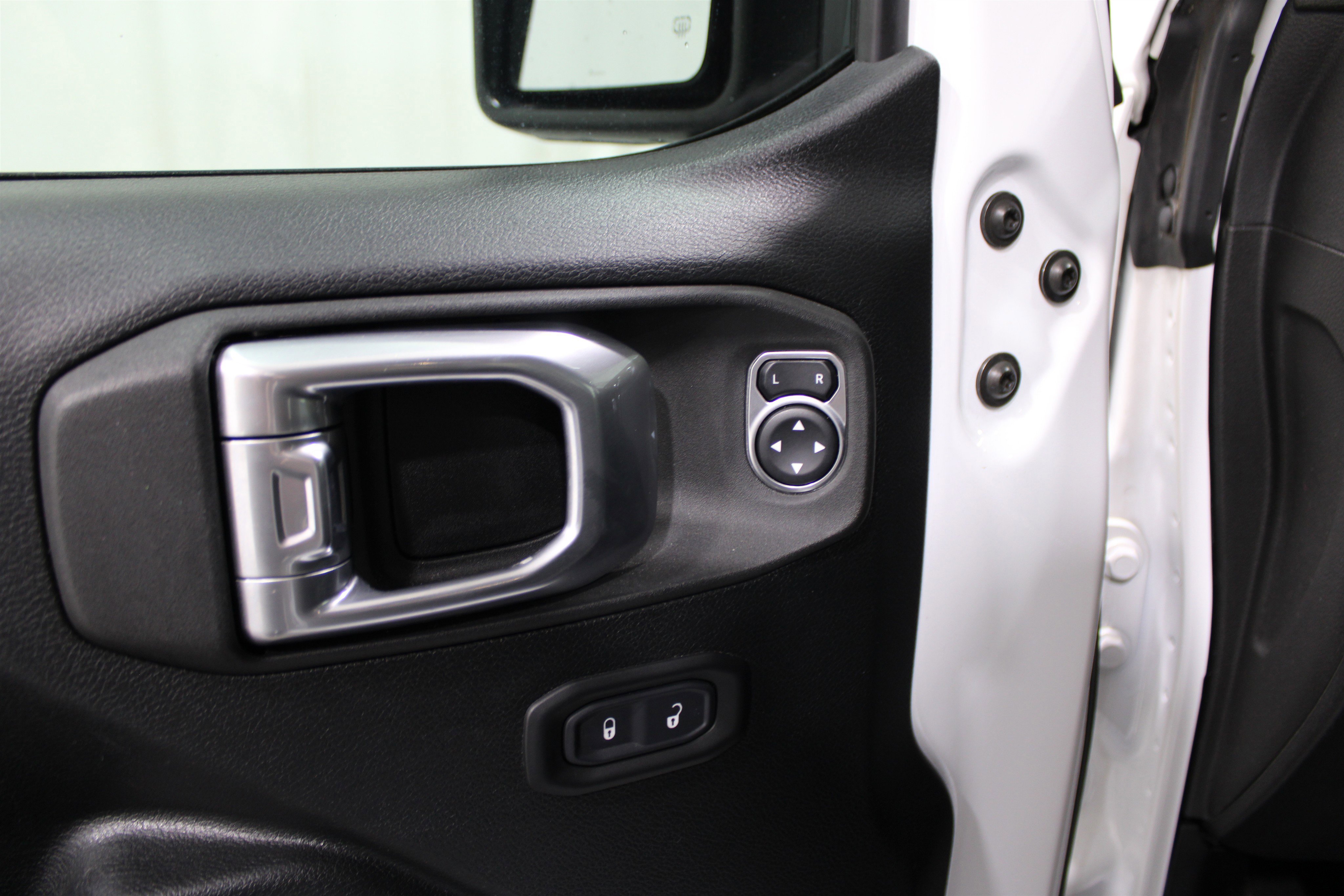 2021 Jeep Wrangler Unlimited Anniversary Edition photo 4