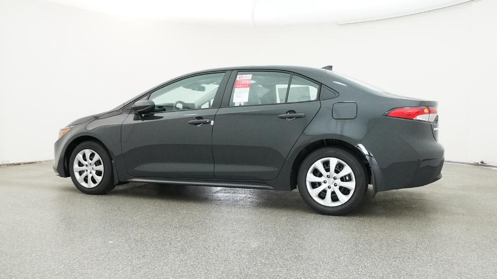 2025 Toyota Corolla LE photo 11