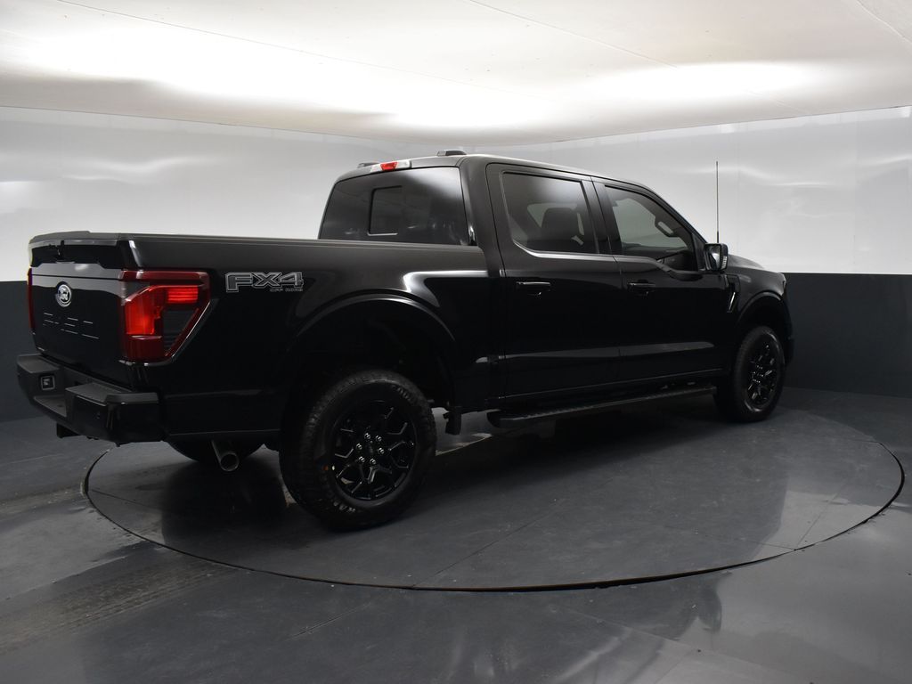 2025 Ford F-150 XLT photo 2