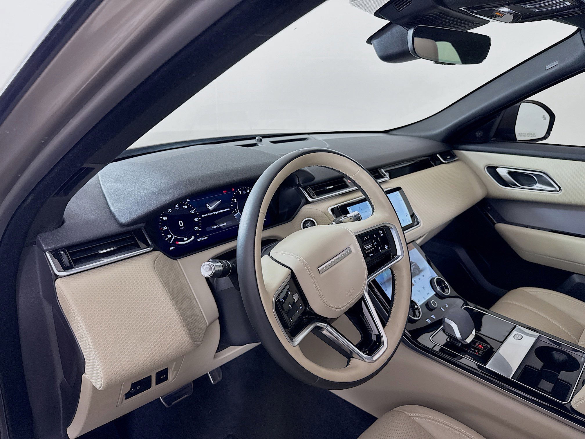 2023 Land Rover Range Rover Velar R-Dynamic S photo 5