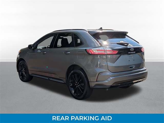 2022 Ford Edge ST photo 4