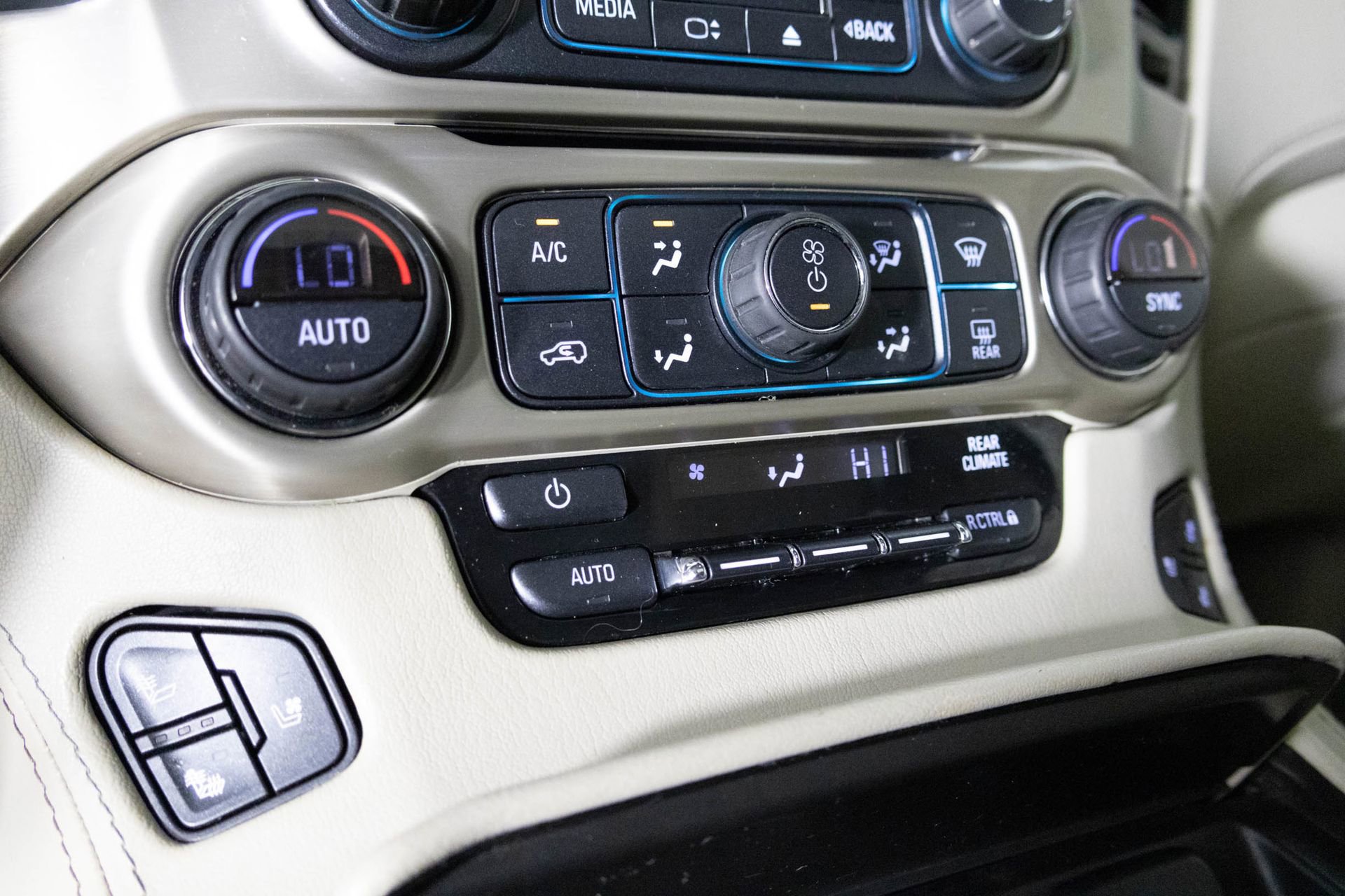 2018 Gmc Yukon Denali photo 12