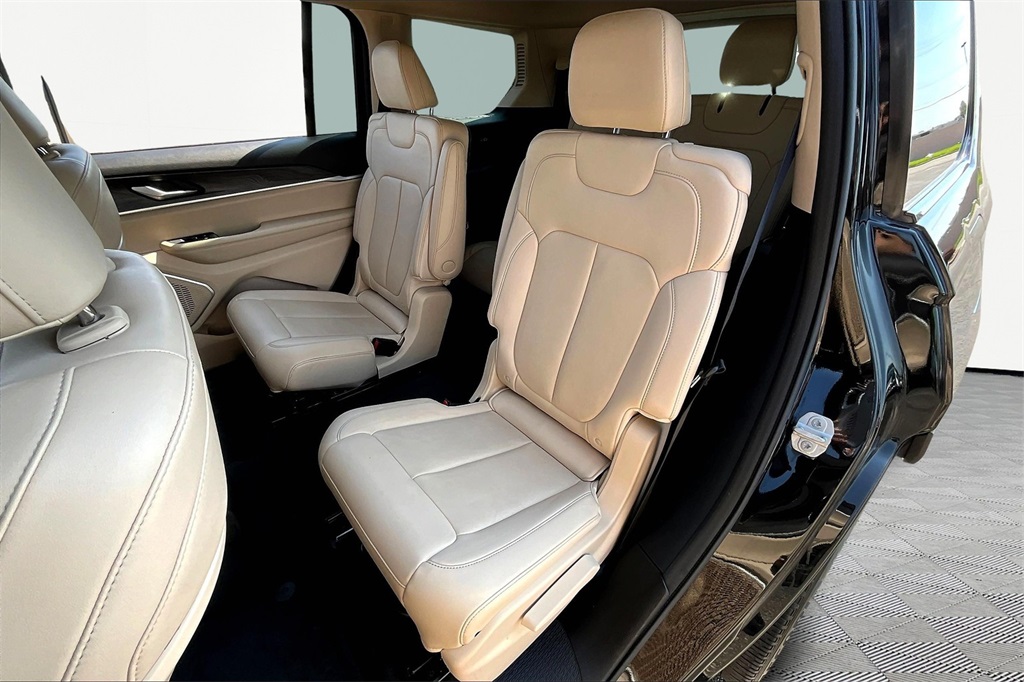 2021 Jeep Grand Cherokee Limited photo 25