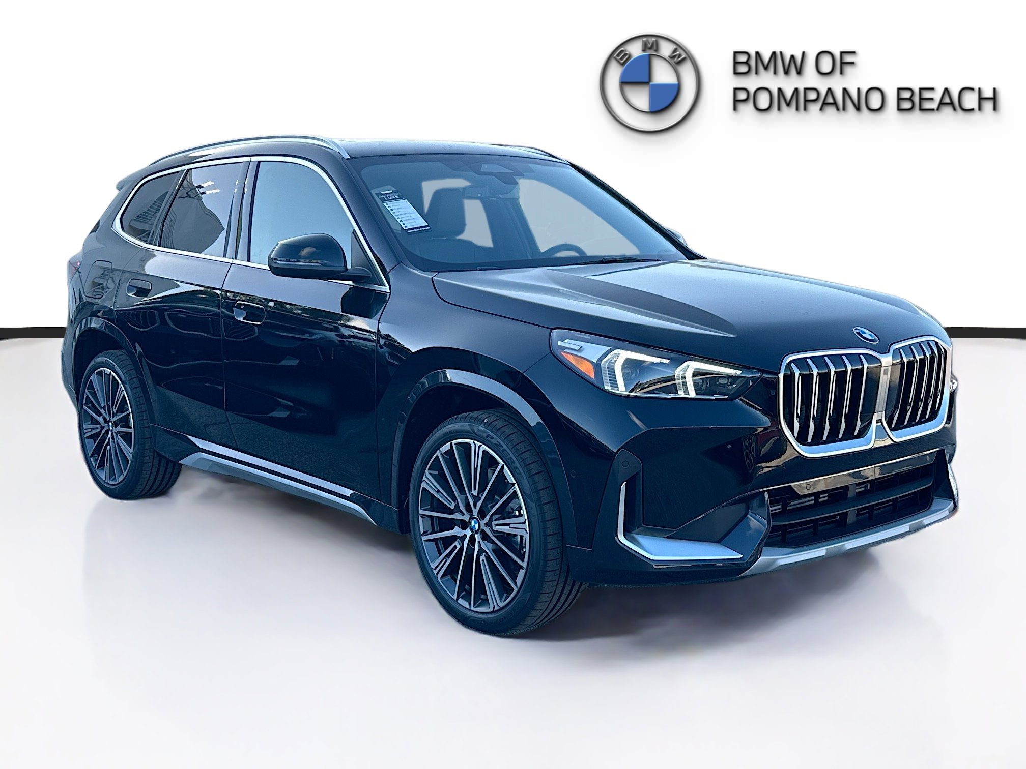 2026 BMW X1 28i's photo