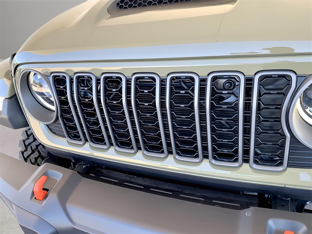 2025 Jeep Gladiator Mojave photo 2