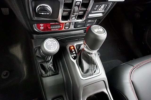 New 2025 Black Clear-Coat Exterior Paint Jeep Rubicon image 38