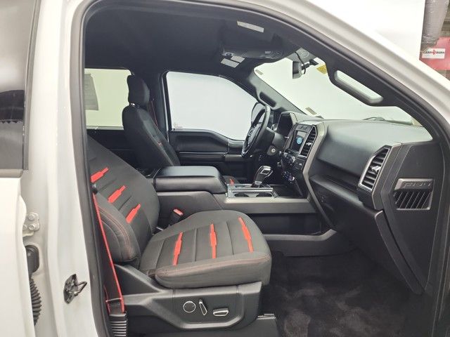 2016 Ford F-150 XLT photo 26