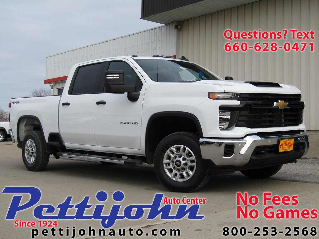 New 2025 Summit White Chevrolet WT image 1