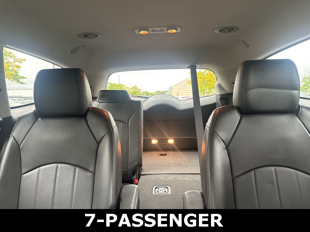 2017 Buick Enclave Leather photo 3
