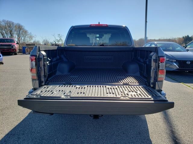 2025 Nissan Frontier Crew Cab SV photo 7
