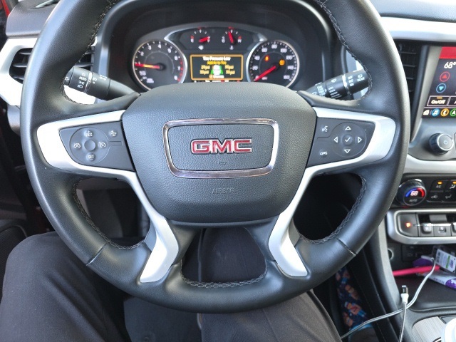 2023 Gmc Acadia SLT photo 3