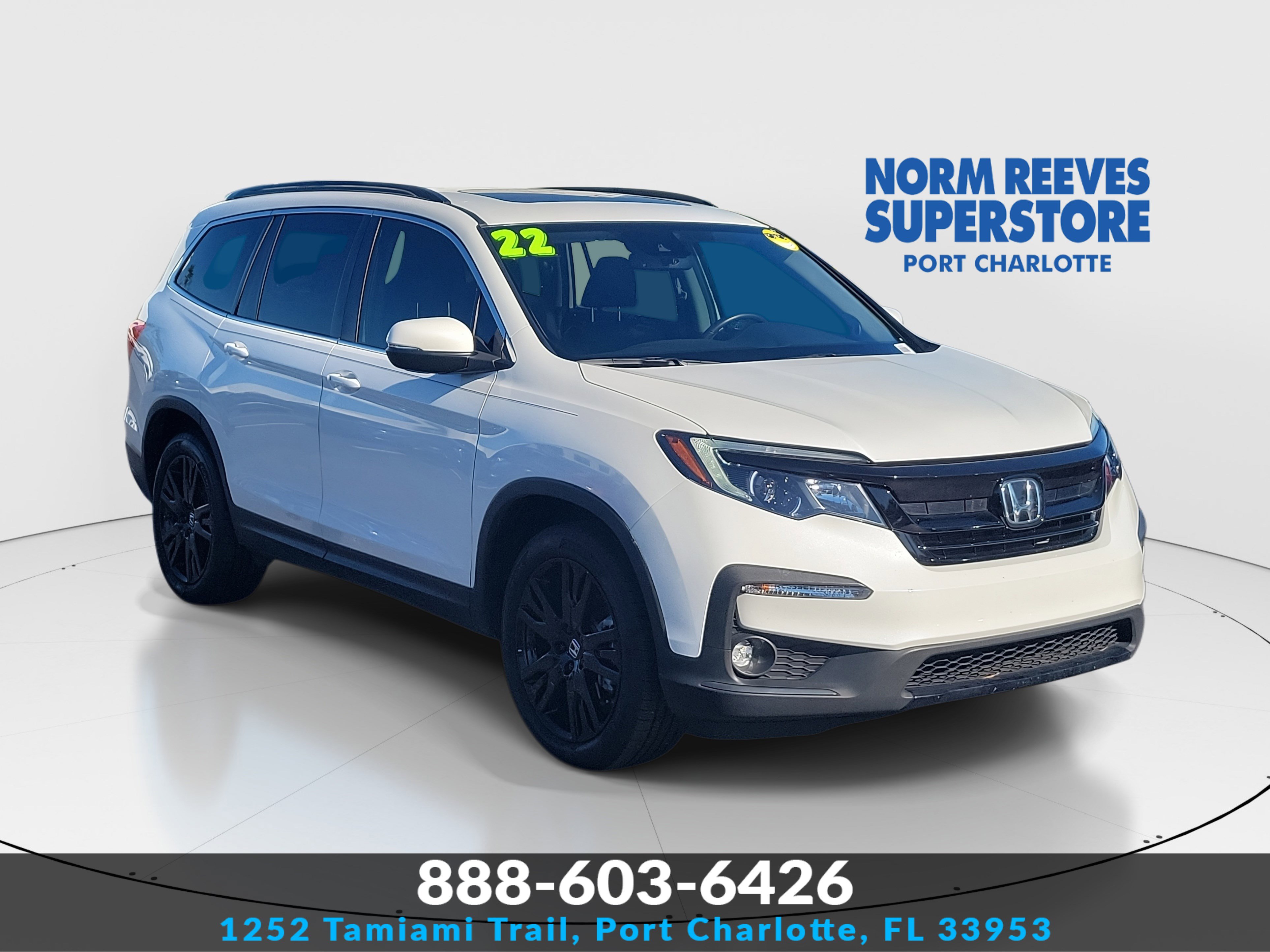 2022 Honda Pilot SE's photo