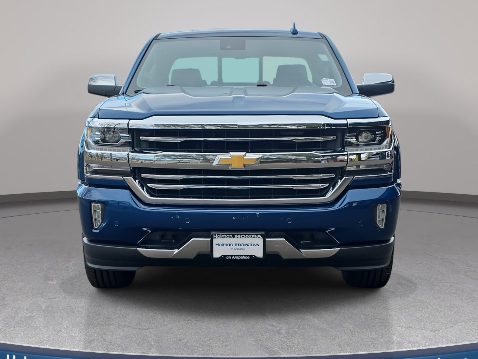 2018 Chevrolet Silverado 1500 High Country photo 2