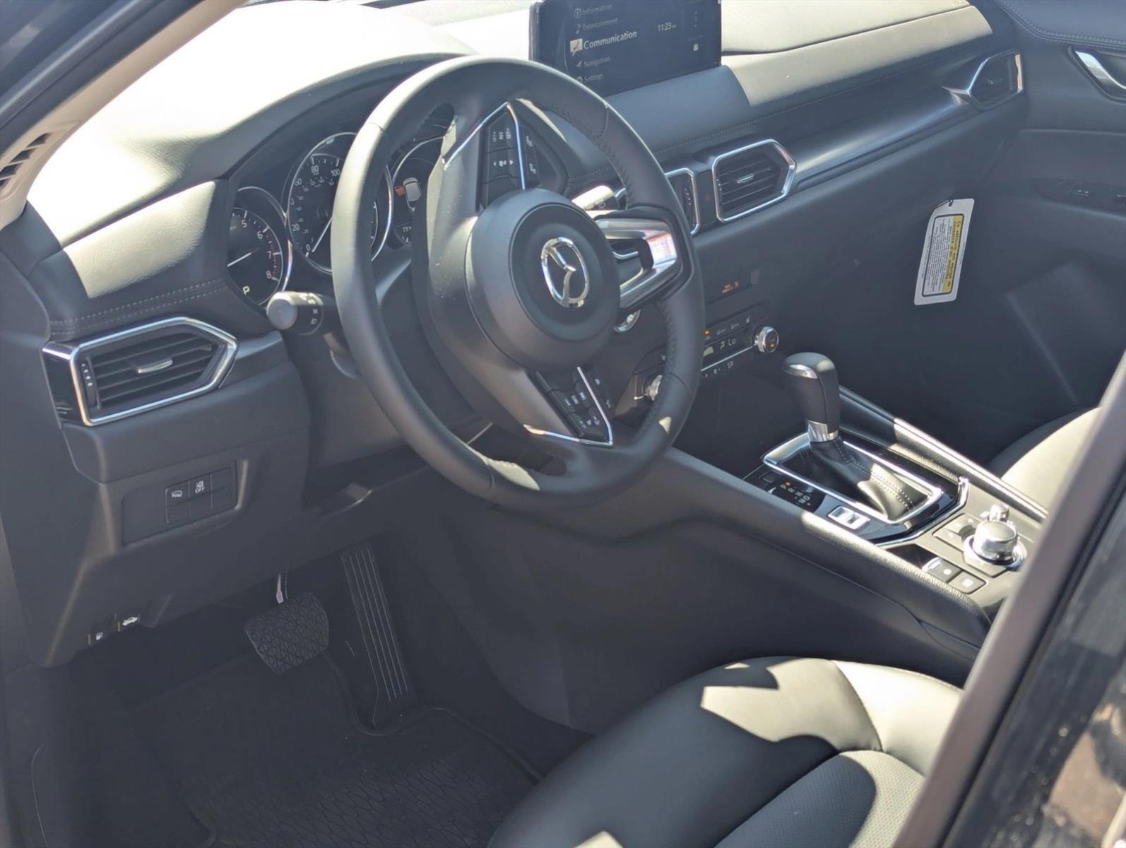 2025 Mazda CX-5 2.5 Select photo 3