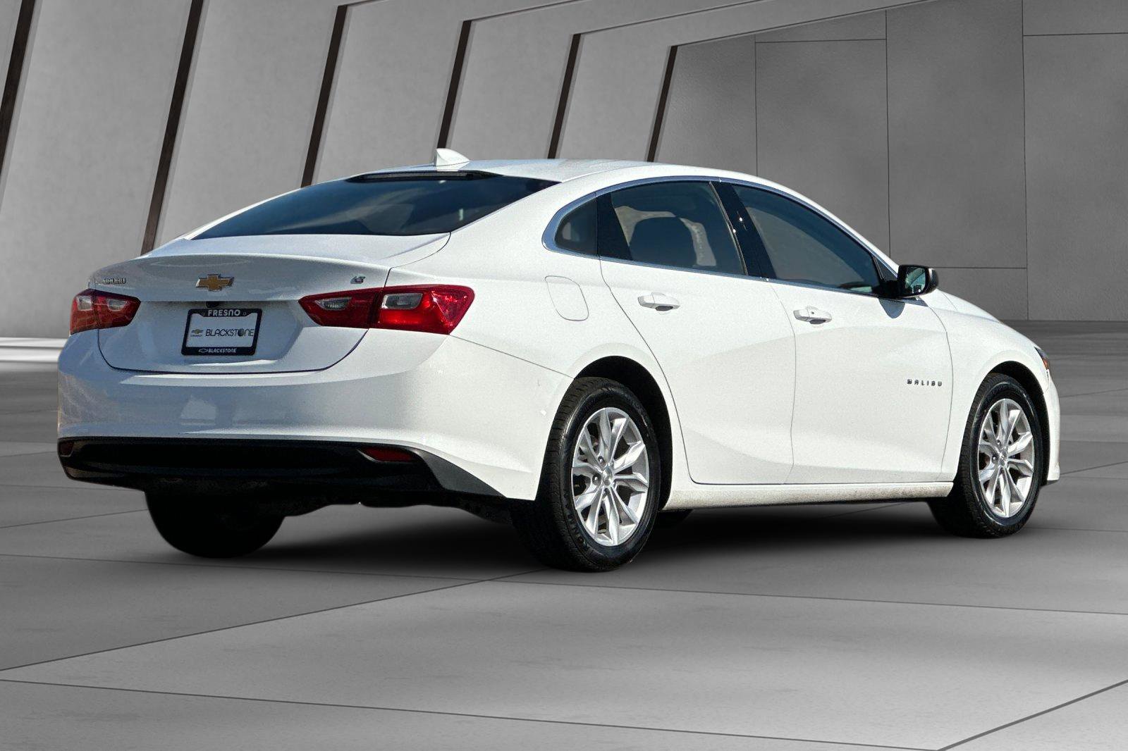 2023 Chevrolet Malibu 1LT photo 4