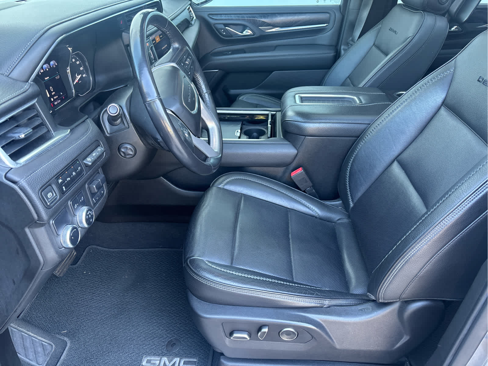 2021 Gmc Yukon Denali photo 12